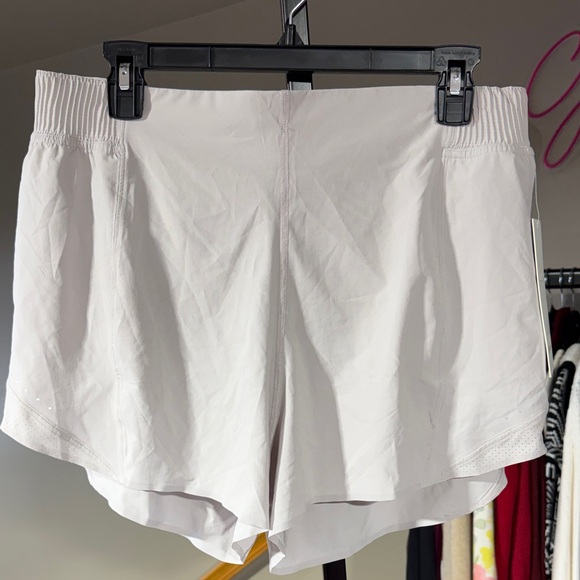 lululemon athletica Pants - Lululemon Hotty Hot Women's Shorts 4” SE NWT SZ12